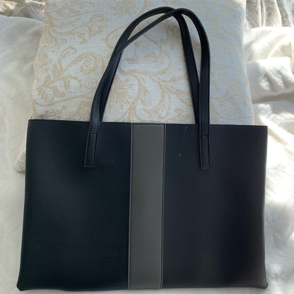 Vince Camuto Thin laptop tote